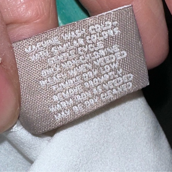 Sheer white front zip top with cuffed sleeves chicos size 1 - Picture 5 of 5